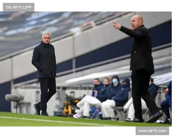 穆里尼奥带领费内巴切欧冠出局后遭解雇,俱乐部决策引发热议