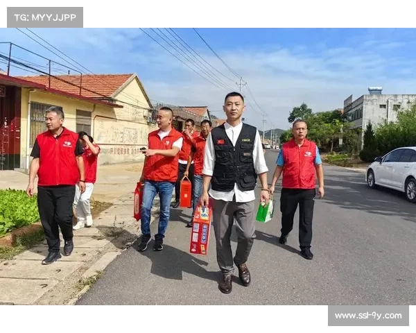 西汉姆联捐赠万件球衣助力贫困社区发展传递温暖与关爱